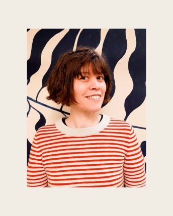 Claire employée chez ZWB